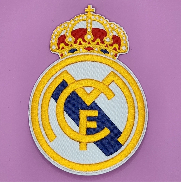 Real Madrid Embroidered Crest Patch 4.5" Iron-on - Picture 2 of 4